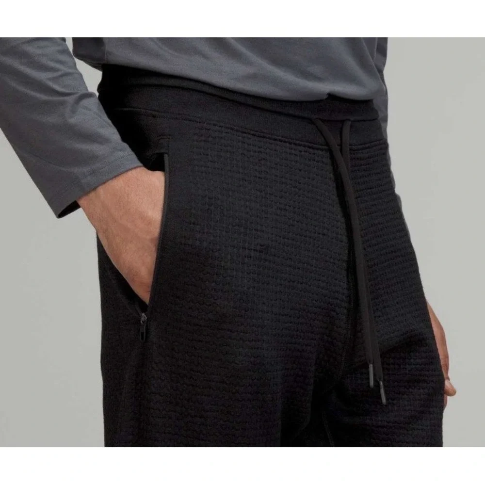Lululemon Men's Engineered Warmth Jogger Merino Wool Blend Black Size S Stretch - Picture 3 of 15